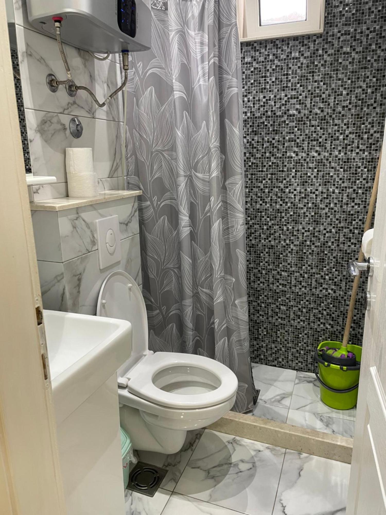 Apartments Ogurlic ヘルツェグ・ノヴィ エクステリア 写真